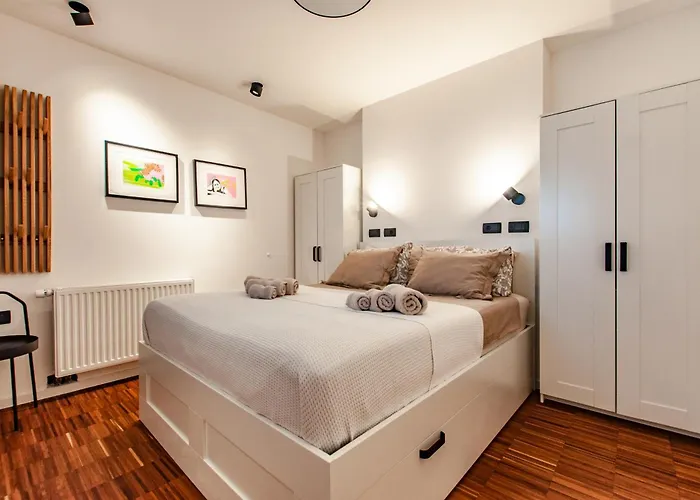 דירה Six In The Apartment, לובליאנה