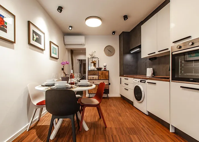 דירה Six In The Apartment, לובליאנה