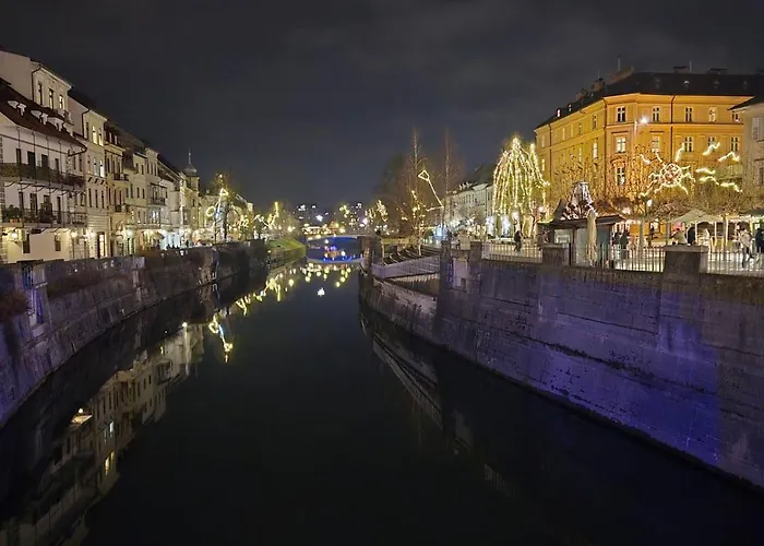 Six In The Apartment, דירה לובליאנה