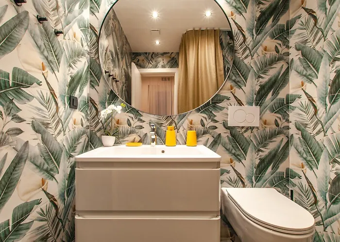 Six In The Apartment, Ljubljana