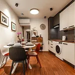 Apartament Six In The Apartment, Lublana