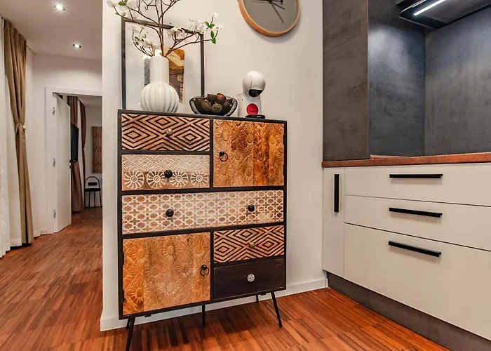 アパート Six In The Apartment, リュブリャナ