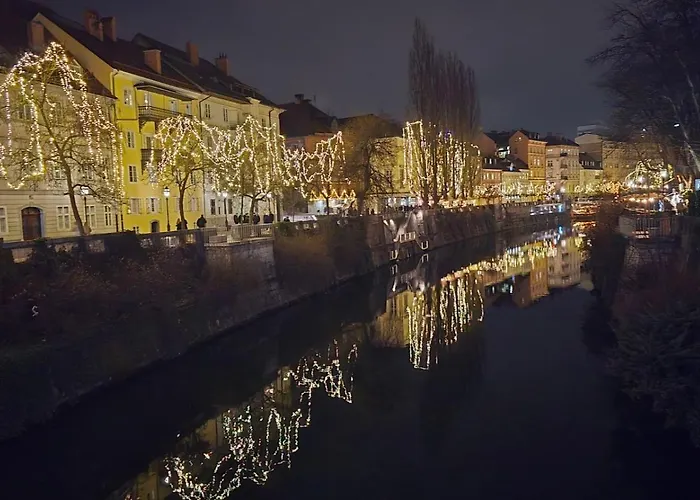 Six In The Apartment, アパート リュブリャナ